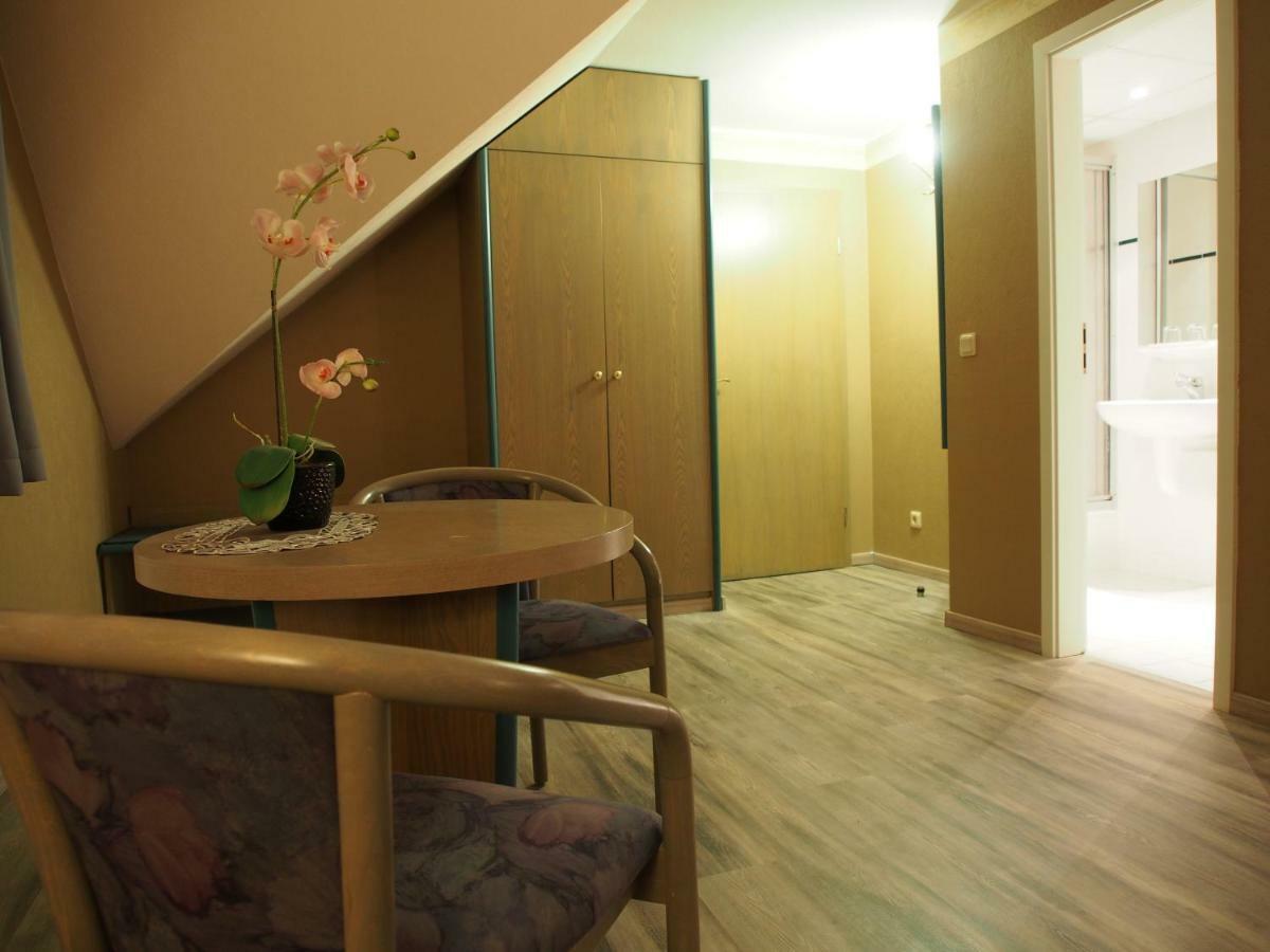 Pension Ottendorf-Okrilla Екстериор снимка