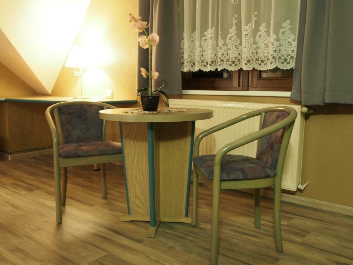 Pension Ottendorf-Okrilla Екстериор снимка